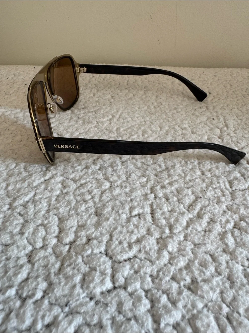 NWOT Versace 2199 Flat Top Aviator Polarized Sunglasses